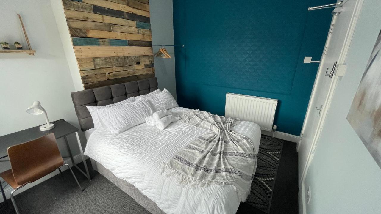 Spacious 6 Bed Home Near City & Albion Stadium Perfect For Contractors! Birmingham Eksteriør bilde